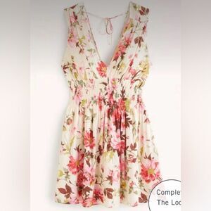Abercrombie & Fitch Smocked Plunge Crinkle Mini Dress | XSP | Cream Floral